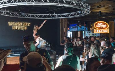 Whiskey River Saloon Nashville - Bull Riding